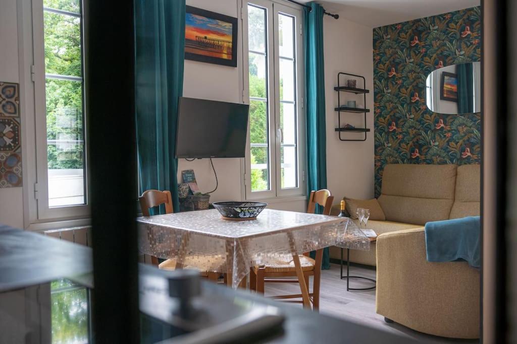 Gite Le Doris Avec Place De Stationnement Privee Incluse Etretat Exterior photo