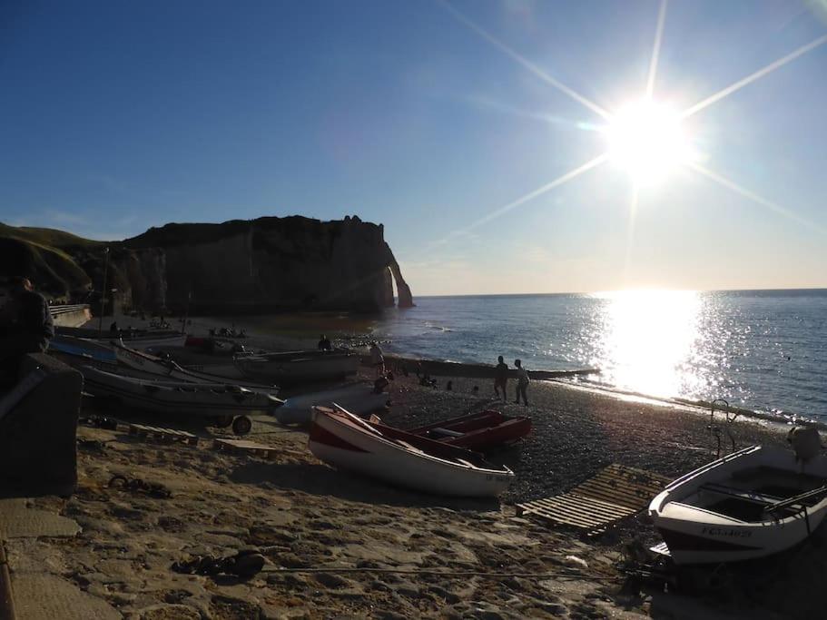 Gite Le Doris Avec Place De Stationnement Privee Incluse Etretat Exterior photo
